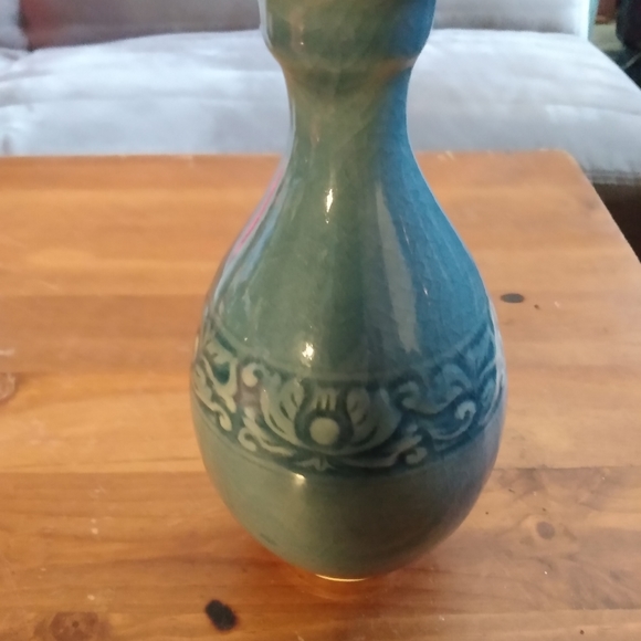 Vintage Baan Celadon Vase - Picture 2 of 4